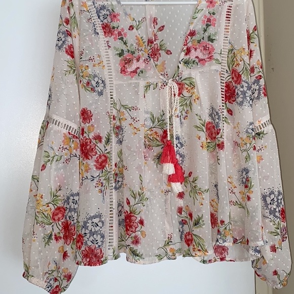 Time and Tru Floral Top Size L - Picture 2 of 12